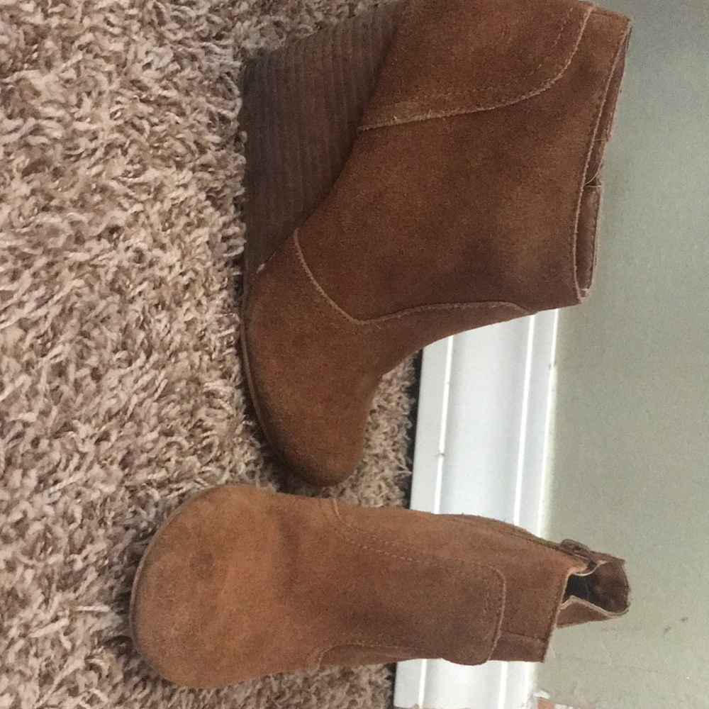 Brown heel wedges